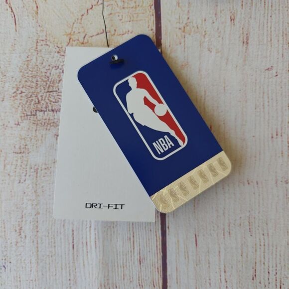 NBA Sacramento Kings Basketball Nike Dri-Fit Tee sz M NWT - Picture 10 of 11